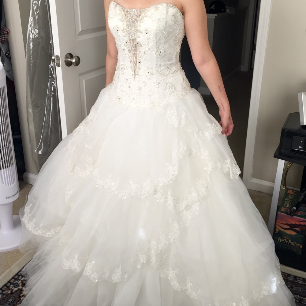 David Tutera for Mon Cheri 2012